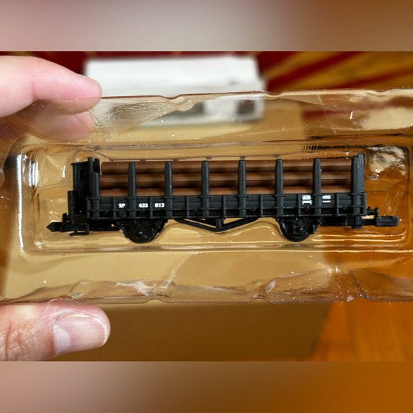 Southern Pacific Mini Train Log Car - Picture 3 of 4